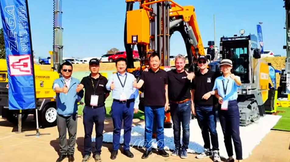 《ZEGA 中国尊龙官方闪耀南非约翰内斯堡矿山工程机械展》